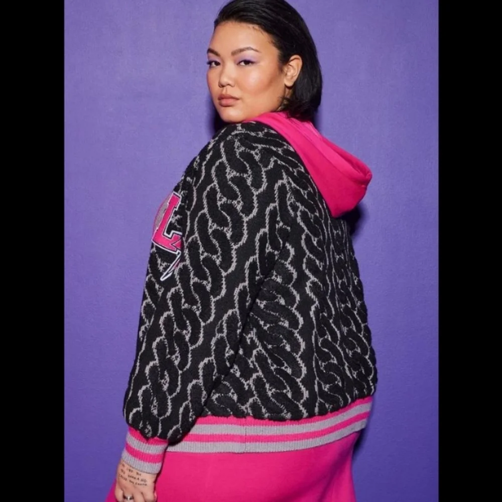 Torrid NWT Lovesick Jacquard Button Front Crop Sweater Cardigan - Picture 4 of 5